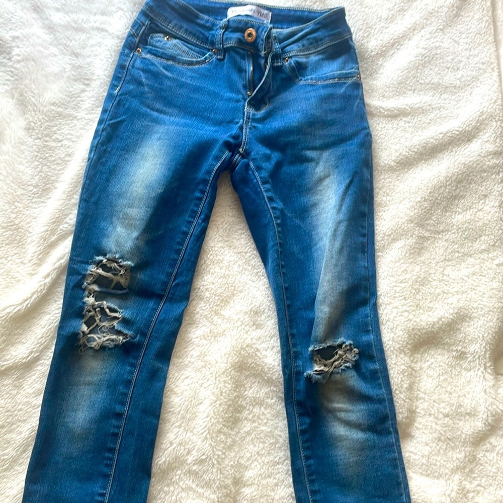 girl’s skinny jeans